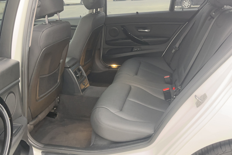 宝马3系 2017款 320Li M运动型中控内饰7003