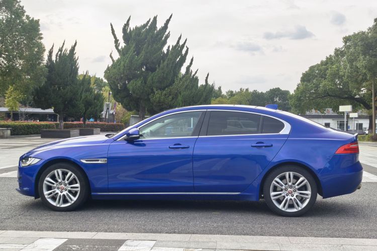 捷豹XEL 2019款 2.0T 200PS 尊享版车身外观6003