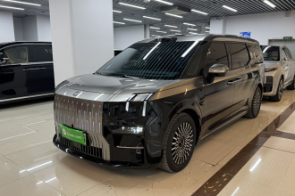 极氪009 2024款 六座行政版四驱 108kWh