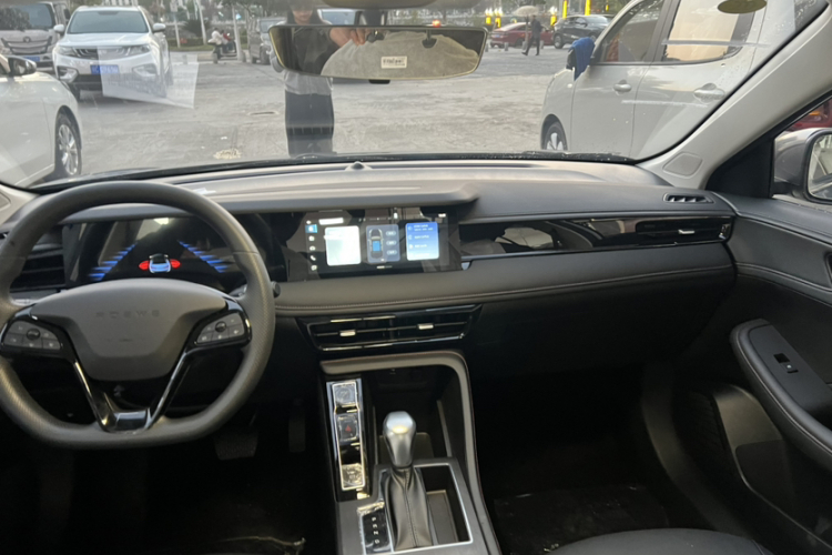 荣威i5 2026款 1.5L CVT豪华版中控内饰7001