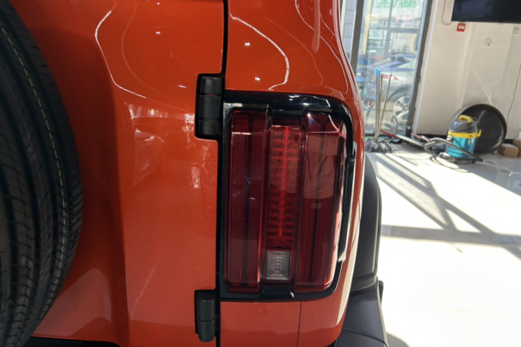 坦克300 2021款 越野版 2.0T 挑战者局部细节9013