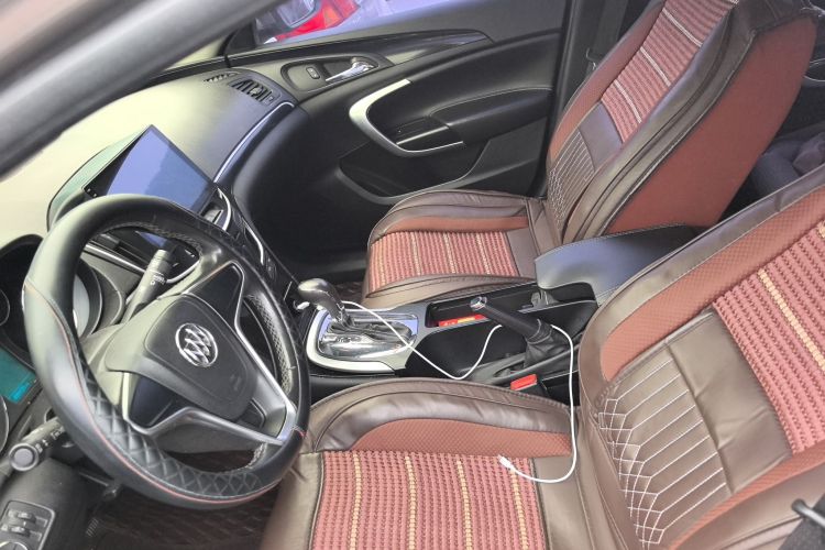 别克 君威 2015款 1.6T 领先技术型中控内饰7005