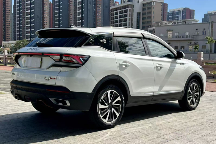 东风风神AX7 2022款 马赫版 1.5T DCT DF51车身外观6002