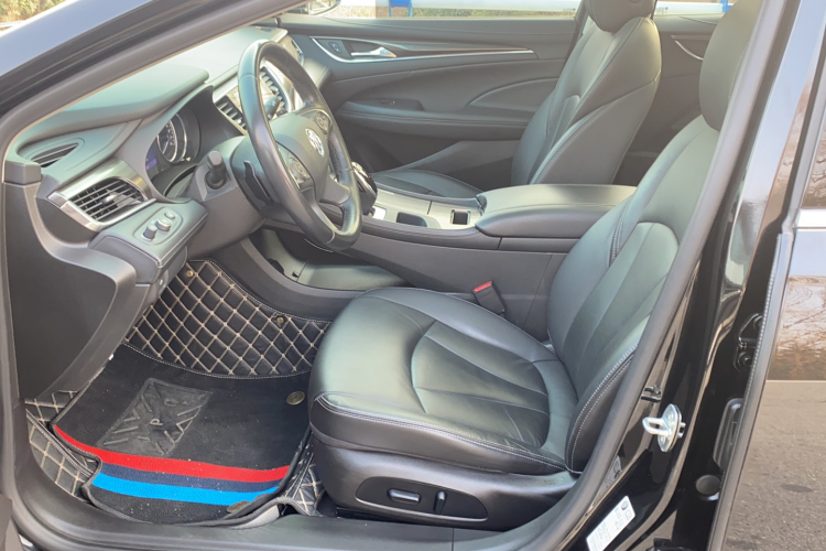 别克 君越 2022款 552T 豪华型中控内饰7001