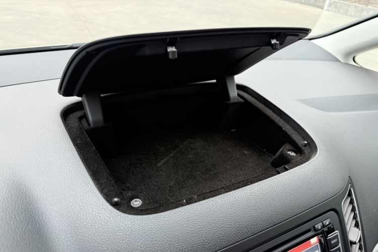 大众 夏朗 2013款 2.0TSI 标配型局部细节9004