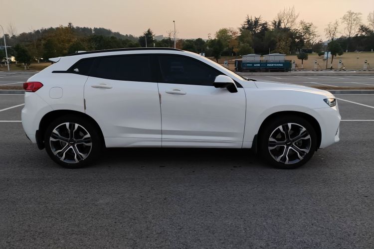 魏牌 VV7 2017款 2.0T 旗舰型车身外观6009