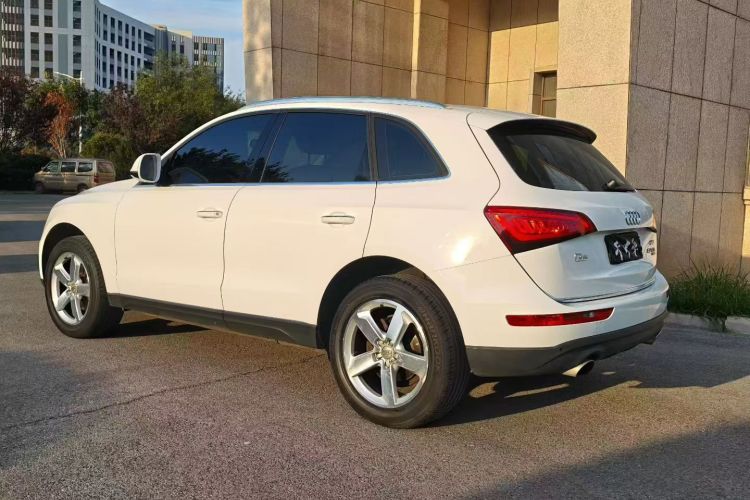 奥迪Q5 2016款 40 TFSI 技术型车身外观6006