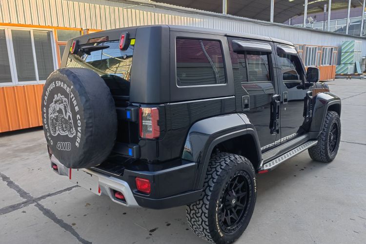 北京BJ40 2018款 PLUS 2.0T 自动四驱城市猎人版车身外观6003