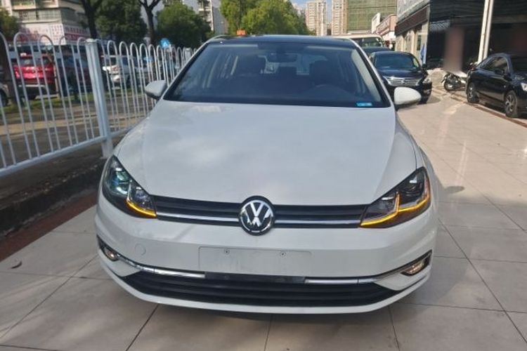 大众 高尔夫 2018款  230TSI 自动豪华型车身外观6001