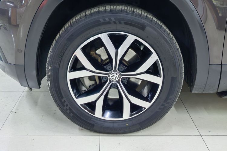 大众 途昂 2017款 530 V6 四驱豪华版车身外观6010