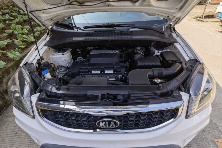 起亚 狮跑 2013款 2.0L 手动两驱版GL局部细节9003