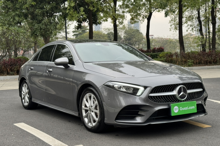 奔驰A级 2021款 A 200 L 运动轿车动感型车身外观6005