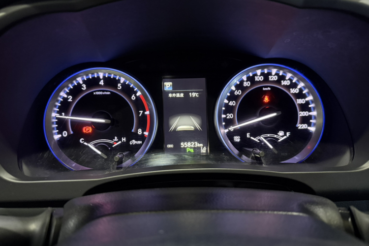 丰田 汉兰达 2018款 2.0T 四驱尊贵版 7座 国VI中控内饰15