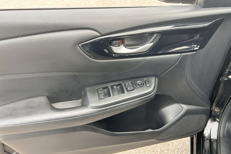 本田 凌派 2019款 180Turbo CVT豪华版 国VI中控内饰7005