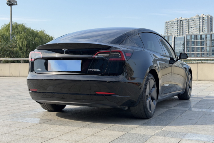 特斯拉 Model 3 2022款 后轮驱动版车身外观6001