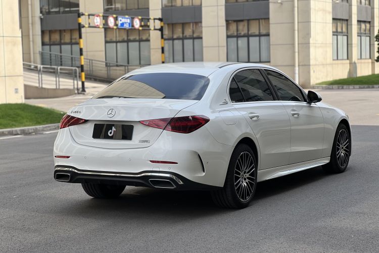 奔驰C级 2023款 改款 C 200 L 运动版车身外观6005