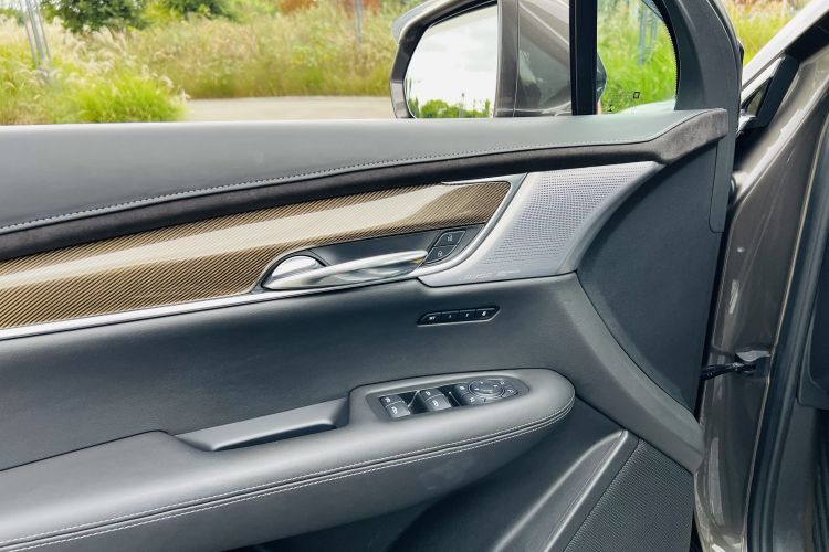 凯迪拉克XT6 2020款 28T 六座四驱铂金运动版中控内饰7007