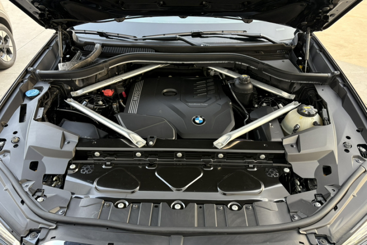 宝马X5 2022款 改款 xDrive 30Li 尊享型M运动套装局部细节24