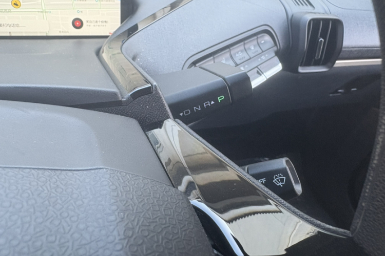 宝骏KiWi EV 2022款 设计师轻享版 三元锂中控内饰7006