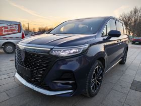 荣威iMAX8 2021款 400TGI Supreme系列至尊版