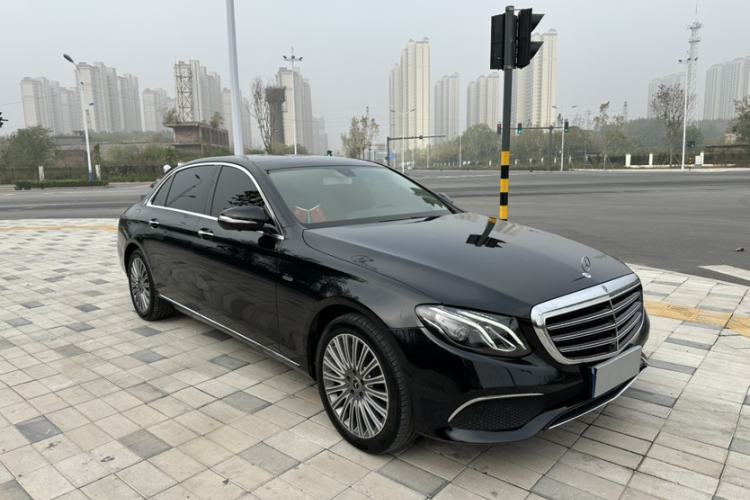 奔驰E级 2020款 改款 E 300 L 殊享版车身外观6007