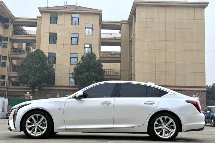 凯迪拉克CT5 2024款 28T 豪华型Pro车身外观6005