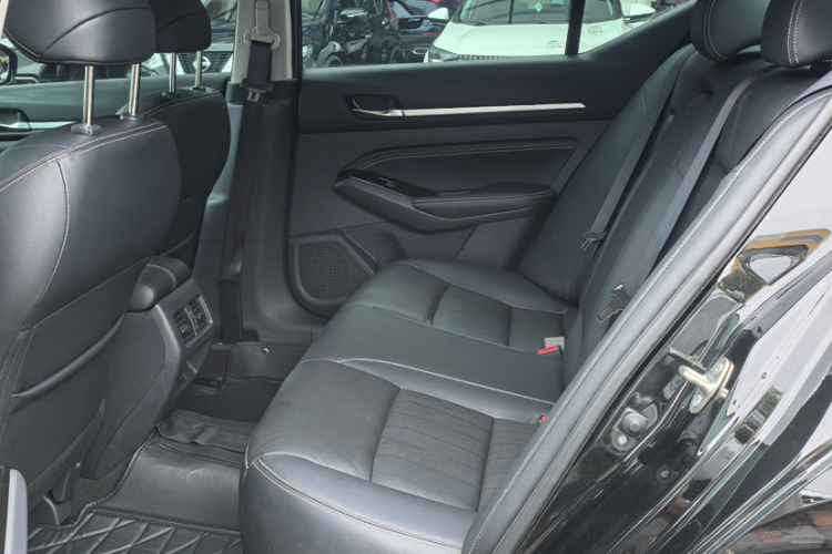 日产 天籁 2022款 2.0L XL-TLS 悦享版中控内饰7002