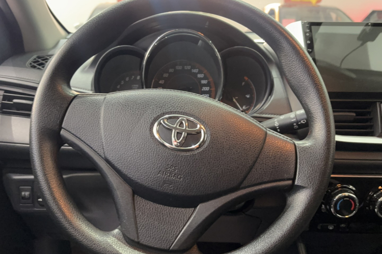 丰田 YARiS L 致炫 2021款 致炫X 1.5L CVT领先版局部细节13