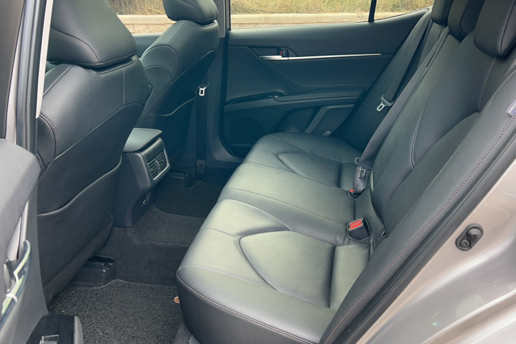 丰田 凯美瑞 2021款 2.5G 豪华版中控内饰7002