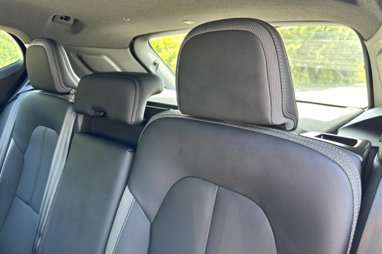 沃尔沃XC40 2024款 B3 智远运动版局部细节22