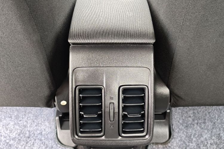 本田 锋范 2017款 1.5L CVT精英版中控内饰7005
