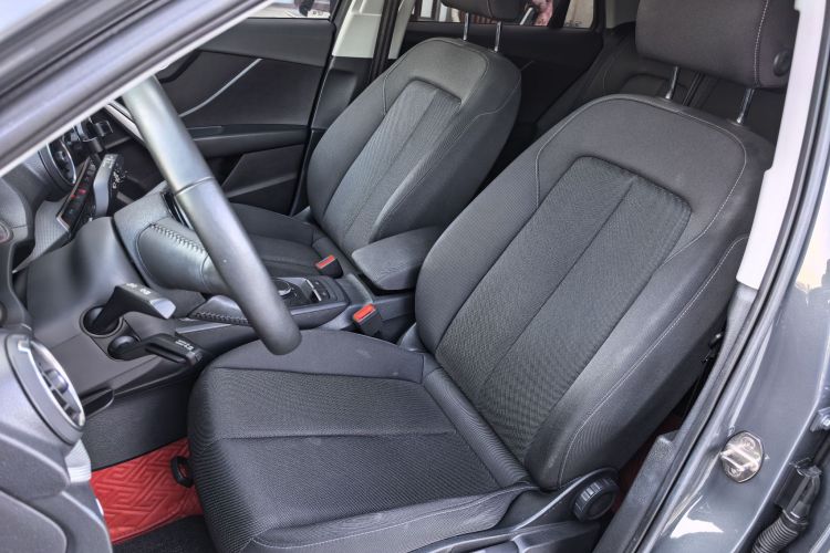 奥迪Q2L 2020款 35 TFSI 进取动感型中控内饰7004