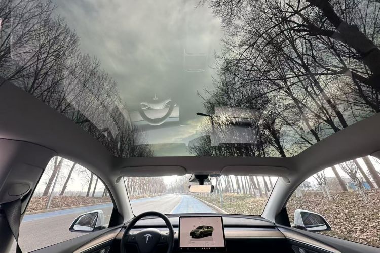 特斯拉 Model Y 2022款 后轮驱动版局部细节22