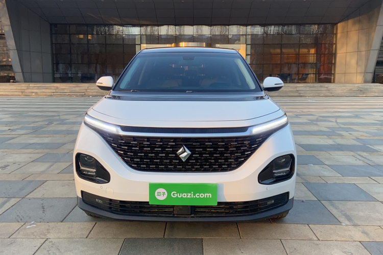 宝骏RM-5 2019款 1.5T CVT 24小时在线豪华型 7座车身外观6001