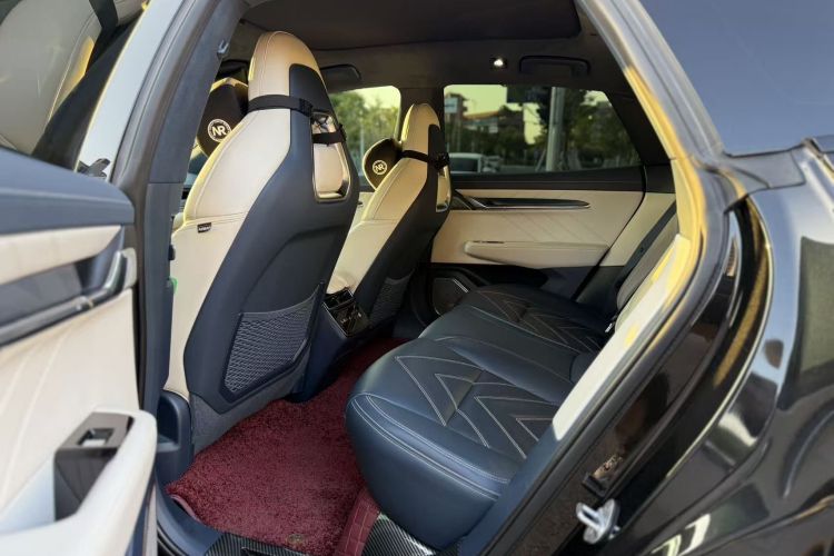 极氪001 2022款 超长续航双电机 YOU版中控内饰7006