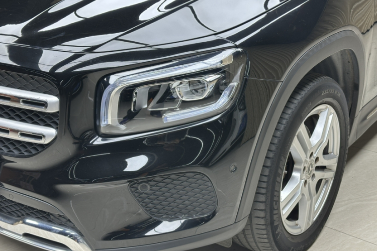 奔驰GLB 2021款 GLB 200 动感型局部细节36