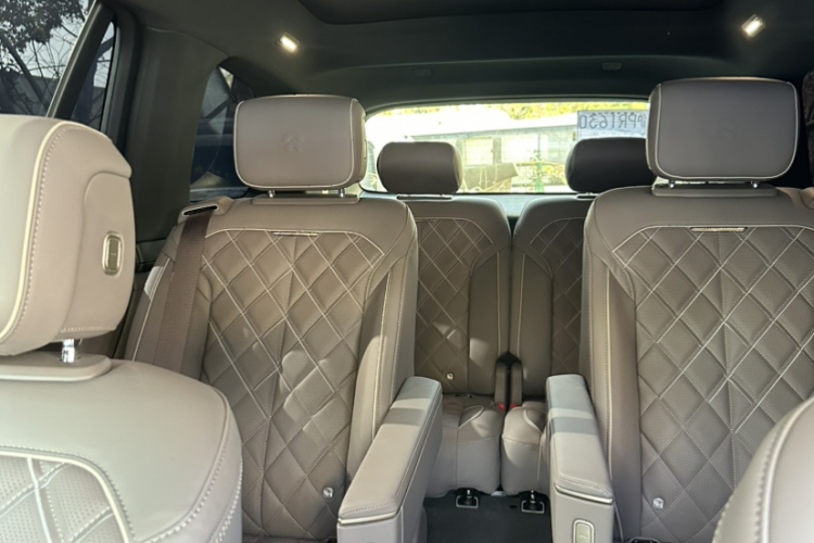 蔚来ES8 2026款 六座行政签名版中控内饰7007