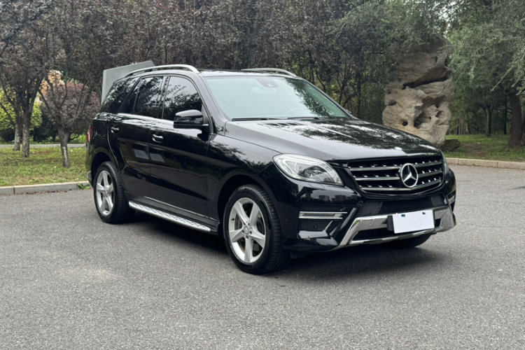 奔驰M级 2014款 ML 320 4MATIC车身外观6002