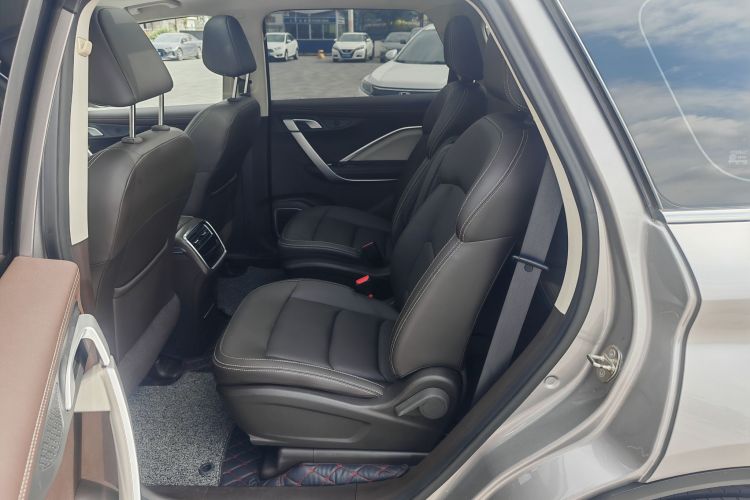 吉利汽车 嘉际 2021款 1.8TD DCT豪华型中控内饰7002