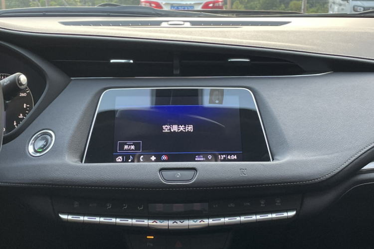 凯迪拉克XT4 2018款 28T 两驱技术型中控内饰7001