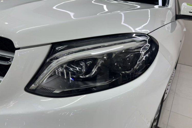 奔驰GLE 2018款 GLE 320 4MATIC 动感型臻藏版车身外观6004