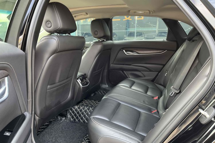 凯迪拉克XTS 2018款 28T 精英型中控内饰7005