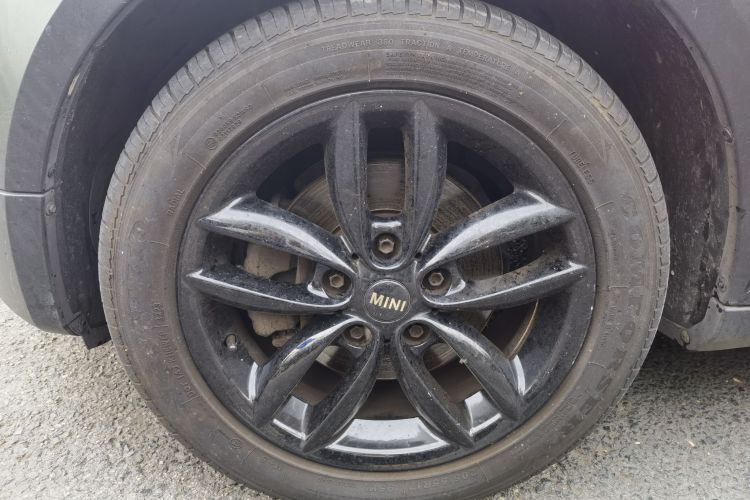 MINI Countryman 2011款 1.6L COOPER Fun车身外观6009