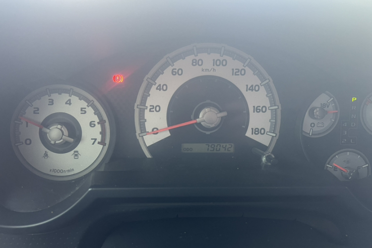 丰田 FJ酷路泽（平行进口）中控内饰15