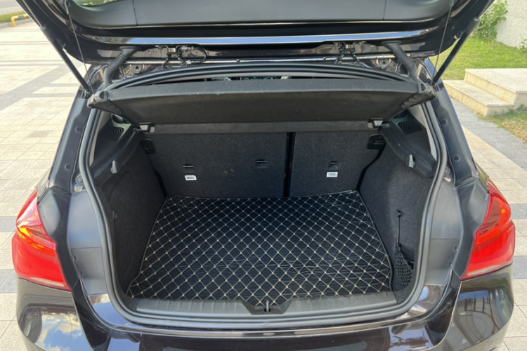 宝马1系(进口) 2016款 118i 领先型局部细节23