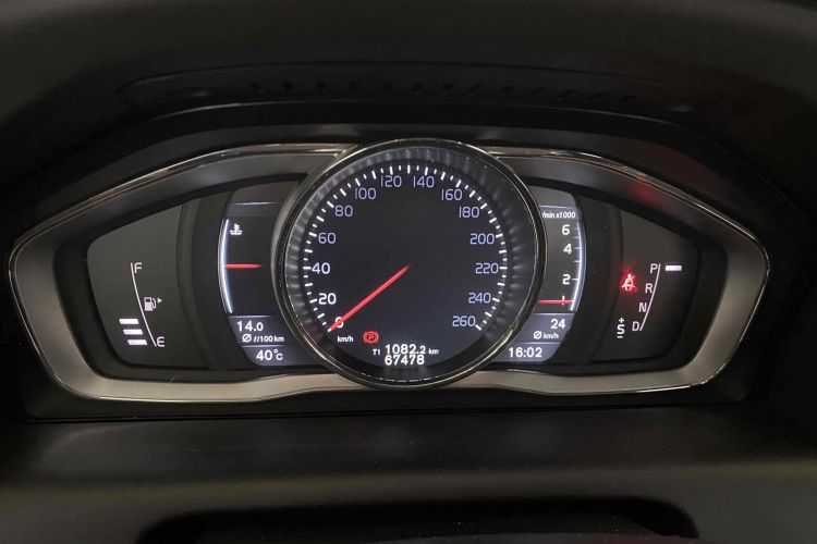 沃尔沃XC60 2015款 T5 AWD 智驭版中控内饰15