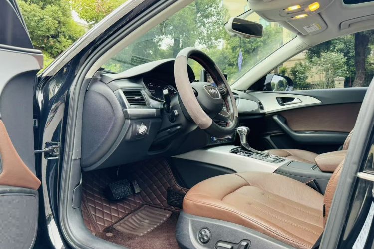 奥迪A6L 2014款 TFSI 舒适型中控内饰7001