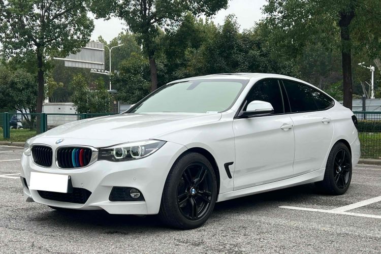 宝马3系GT 2020款 320i M运动套装车身外观1