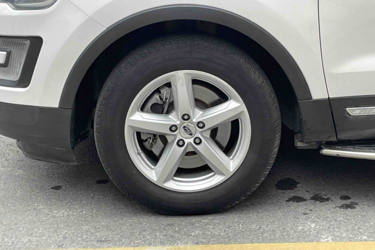 福特 探险者(进口) 2017款 2.3T 风尚版车身外观6005