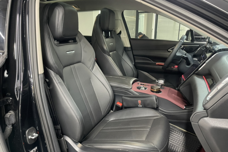 红旗HS3 2023款 1.5T 两驱善为版中控内饰7007